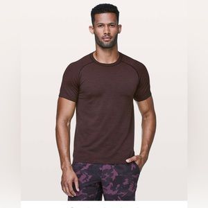 Lululemon Metal Vent Tech Short Sleeve XXL - Dark Purple - Cassis/Black